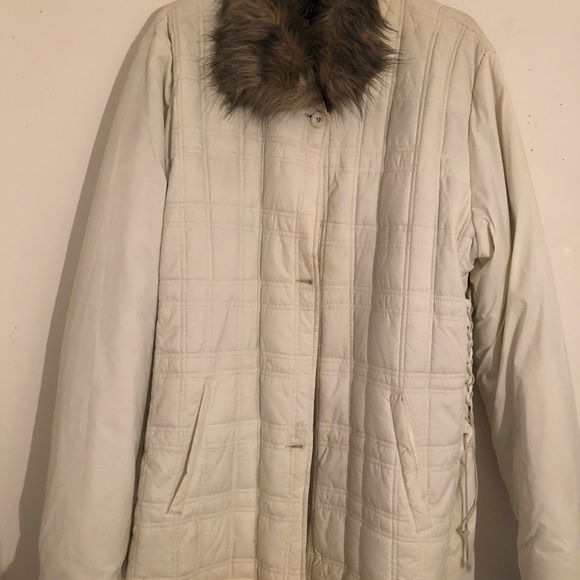 Coat - Picture 3 of 5